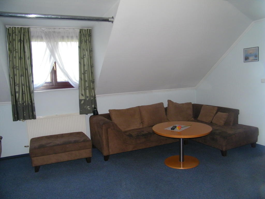 Hotel Restauracja Tawerna Gliwice Room photo